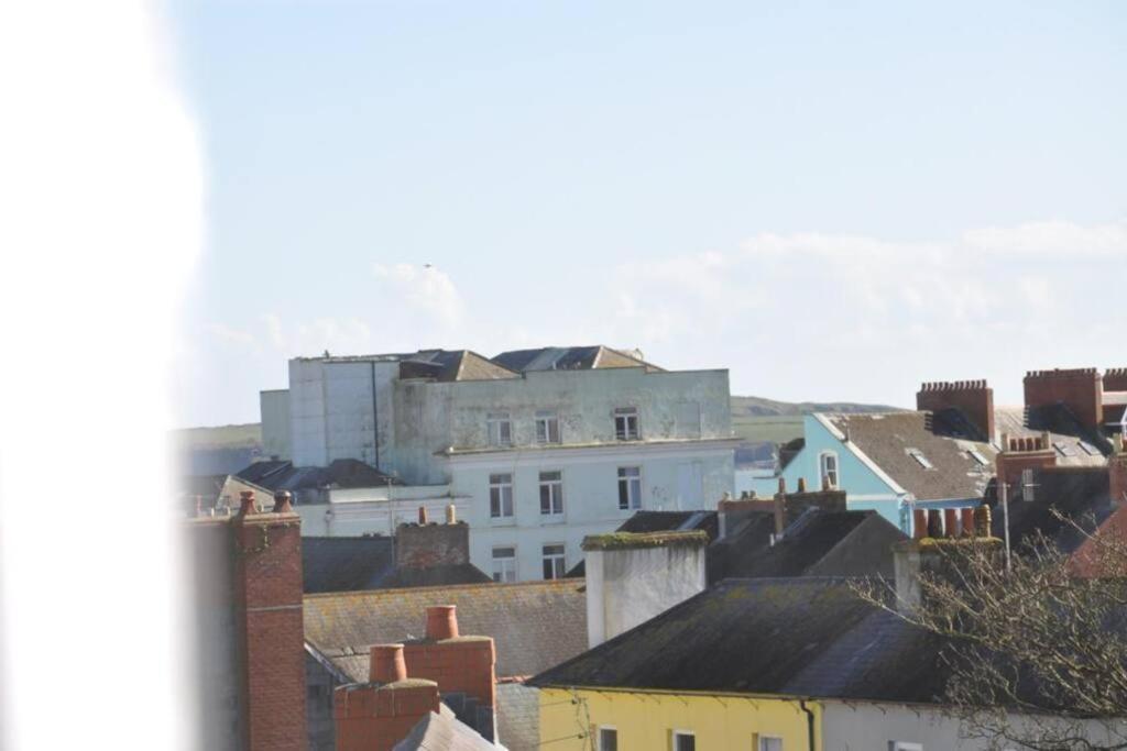 Caldey View Apartment Tenby Exterior foto